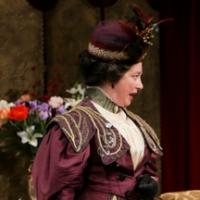 BWW Reviews: Seattle Shakes' IMPORTANCE OF BEING EARNEST Is Thoroughly Delightful