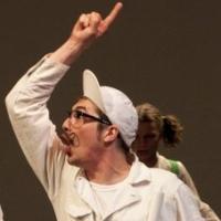 BWW Reviews: Clever Confusion in DOGG'S HAMLET AND CAHOOT'S MACBETH from Sound Theatr Video