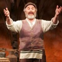BWW Reviews: Balancing Traditions for Characters, Audience with FIDDLER ON THE ROOF at Goodspeed