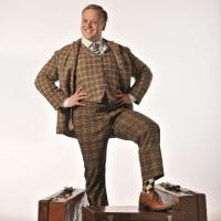Photo Flash: Owain Arthur, Angela Griffin and Kellie Shirley in ONE MAN, TWO GUVNORS at Theatre Royal Haymarket