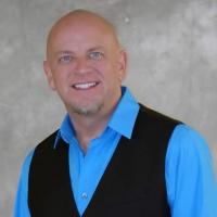 Vegas Comedian Don Barnhart to Bring Laughter to the Troops