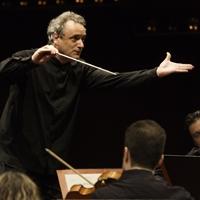 BWW Reviews: Mozart and Beethoven Duke It Out at Lincoln Center's 'Mostly Mozart' Ope Video
