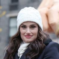 Photo Coverage: Idina Menzel Performs in Thanksgiving Day Parade! Video