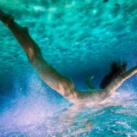 Photographer Hugh Arnold Makes North American Gallery Debut with AGUA NACIDA in Chica Video