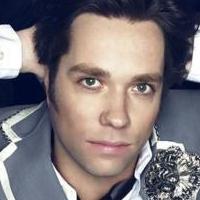 Rufus Wainwright to Perform at Royal Shakespeare Theatre in July Video