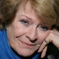 The UK's Dame Janet Suzman to Make Singing Debut in March at Crazy Coqs Video