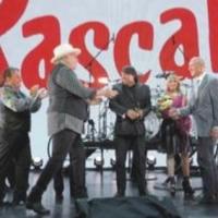 BWW Reviews: A Trippy Trip Down Memory Lane with THE RASCALS - ONCE UPON A DREAM Video
