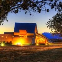 National Acrobats of China, Robert Earl Keen, JEKYLL & HYDE and More Set for Spencer…