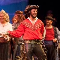 BWW Reviews: PIRATES OF PENZANCE a Glorious Thing