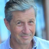 Frances Barber, Charles Shaughnessy and More Join Paxton Whitehead in WHAT THE BUTLER Video