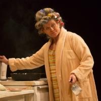 BWW Reviews: CURSE OF THE STARVING CLASS at Long Wharf Video