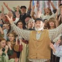 BWW Reviews: FIDDLER ON THE ROOF - A 'Tradition' With Lots of Heart Video