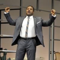 BWW REVIEW: GUESS WHO'S COMING TO DINNER? Still Has an Edge