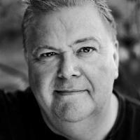 Sam Kelly Exits West End's WICKED, Martyn Ellis to Step in as 'The Wizard' Video