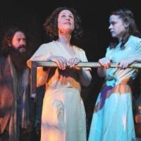 Photo Flash: Mary-Arrchie Theatre Extends THE GLASS MENAGERIE Through July 28