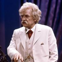 BWW Reviews: Hal Holbrook Mesmerizes the Fox PAC's Audience in Riverside with his One-Man Show, MARK TWAIN TONIGHT!