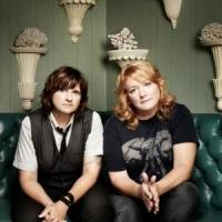 The Indigo Girls Join the Pittsburgh Symphony Orchestra for a One-Night-Only Concert, Video