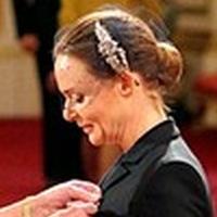 Stella McCartney Awarded an OBE by the Queen Video