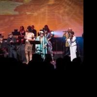 BWW Reviews: Sekou Sundiata Honored in Apollo Theater's TONGUES OF FIRE CHOIR Video