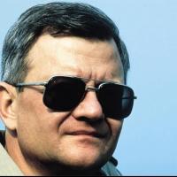 Best-Selling Author Tom Clancy Passes Away at 66 Video
