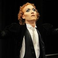 BWW Interviews: Robertson Makes BIG GAY ITALIAN Debut - In The City Interview