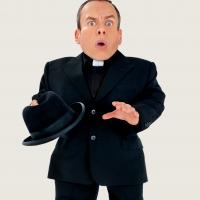 Warwick Davis to Bring SEE HOW THEY RUN to Belgrade Theatre, March 3-8 Video
