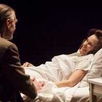 BWW Reviews: The Denver Center Theatre Company Tugs at the Heart Strings with Tender Performances in SHADOWLANDS