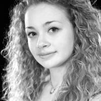 BWW Interviews: Carrie Hope Fletcher of LES MIS and WAR OF THE WORLDS
