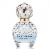 Marc Jacobs Launching Daisy Dream Video
