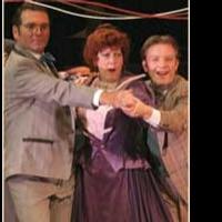 Just Hooked Hosts DINE AND DONATE for Clear Space Theatre Company on 11/12