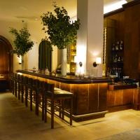Bar of the Week: WINNIE'S at Refinery Hotel in NYC