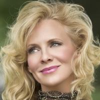 BWW Reviews: Classy Singer Sandy Bainum Brings Warmth and Sophistication to the Feder Video