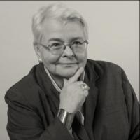 Yale University Library Nabs Archive of Pulitzer-Winning Playwright Paula Vogel Video