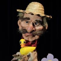 Great Arizona Puppet Theater Stages OLD MACDONALD, Now thru 8/3