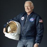 Buzz Aldrin Named Grand Marshal of 2013 Hollywood Christmas Parade, Set for 12/1 Video