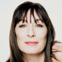 Anjelica Huston Receives 2014 Common Wealth Award for Dramatic Arts Today Video