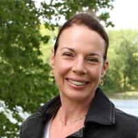 Choreographer Michele Elliman Adds Steps to Shakespeare Now thru 6/30 at Pinkney Park Video