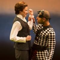 BWW Reviews: Delicious Staging of TWELFTH NIGHT at Hartford Stage Becomes Food of Lov Video