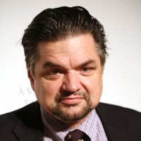 Oliver Platt, Molly Parker, Barbara Hershey Join Cast of THE 9TH LIFE OF LOUIS DRAX Video