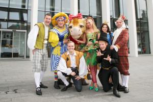 Photo Coverage: TV Star Samantha Womack Helps Launch JACK AND THE BEANSTALK Panto at Marlow Theatre 