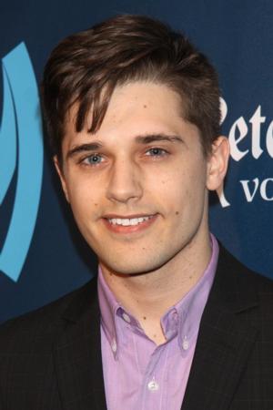 Exclusive: Andy Mientus Joins Cast of FX's ANGER MANAGEMENT Image