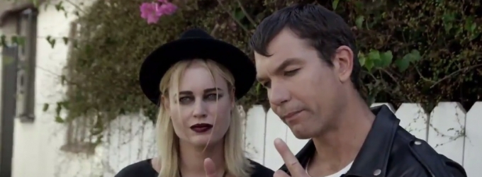VIDEO: Jerry O'Connell and Rebecca Romijn Hunt for Haunted House in All-New FUNNY OR… Video