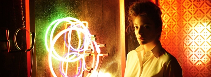 VIDEO: Lorde Reveals 'Yellow Flicker Beat' Music Video from MOCKINGJAY Soundtrack Video