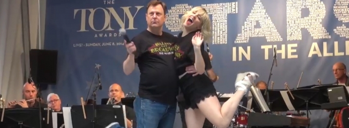 TV: BULLETS OVER BROADWAY's Helene Yorke & Brooks Ashmanskas Misbehave at STARS IN… Video