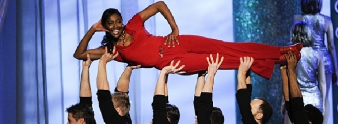 VIDEO: Sutton Foster, Patina Miller & More Pay Tribute to KENNEDY CENTER Honoree… Video