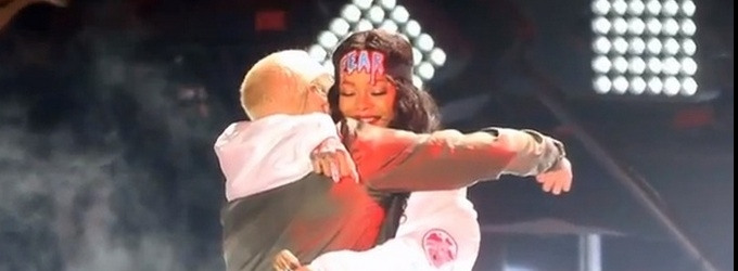 VIDEO: Eminem and Rihanna Perform 'The Monster' on MTV MOVIE AWARDS Video