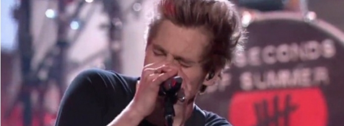 VIDEO: 5 Seconds of Summer Perform What I Like About You' on AMA's Video