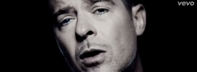VIDEO: Robin Thicke Attempts to Woo Back His Wife in New 'Get Her Back' Video Video