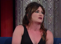 VIDEO: Kathryn Hahn Talks New Film 'Bad Moms' on LATE SHOW