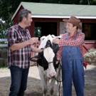 VIDEO: Blake Shelton Teaches Jimmy How to Milk a Cow on TONIGHT SHOW